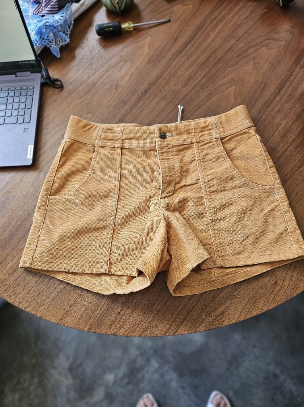 Toad&Co New No Tag Women's Corduroy Bermuda Shorts Mustard Size 10